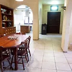 Zest Gozitan & Pool - Happy Qala
