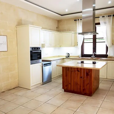 Appartement Zest Gozitan & Pool - Happy
