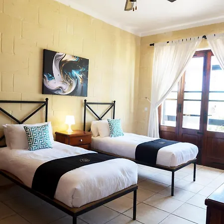 Zest Gozitan & Pool - Happy Apartmán *