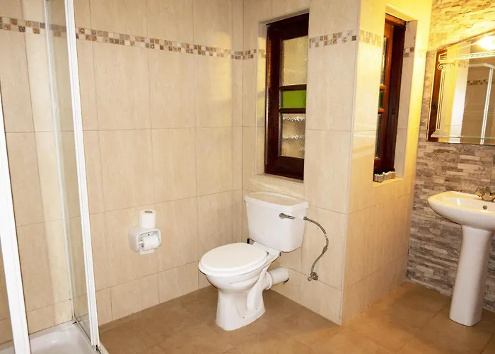 Zest Gozitan & Pool - Happy